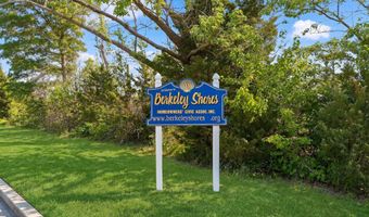 61 Archer Ave S, Bayville, NJ 08721