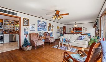 609 E Quitman St, Alba, TX 75410