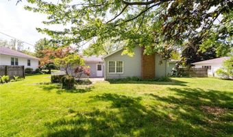 915 Sharondale Dr, Amherst, OH 44001