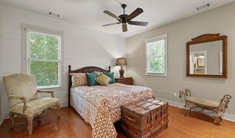 17 Hayek St, Beaufort, SC 29907