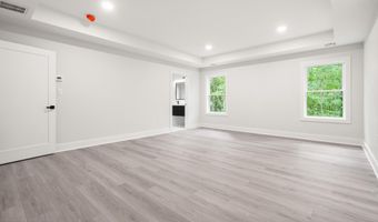 Mckinley Avenue, Bayville, NJ 08721