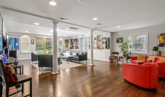 9504 WADSWORTH Dr, Bethesda, MD 20817