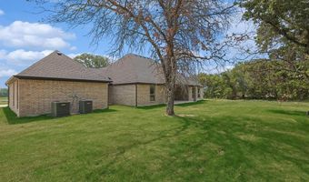 2084 Glenhollow Dr, Weatherford, TX 76088