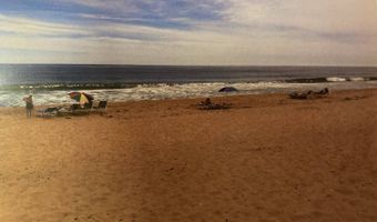 2136 Montauk Hwy 202, Amagansett, NY 11930