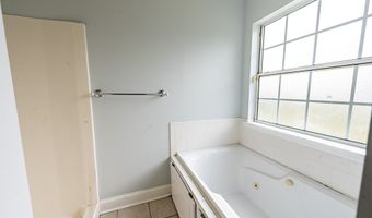 3629 Club Dr, Albany, GA 31721