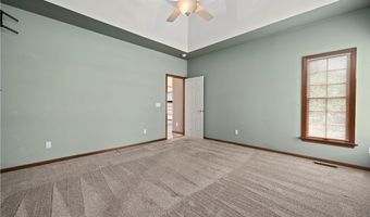 939 Barberry Cir, Amherst, OH 44001