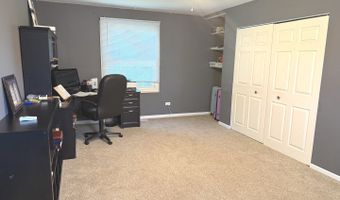 1525 Teri Ln, Algonquin, IL 60102