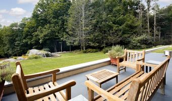 89 Under Mountain Rd, Canaan, CT 06031