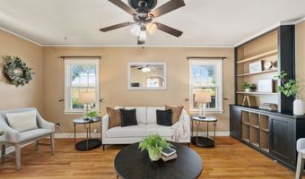 1422 W 32ND St, Cheyenne, WY 82001