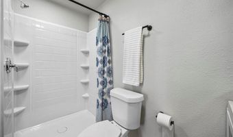 88 Live Oak St, Alvarado, TX 76009