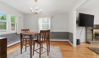 35 Superior View Blvd, North Providence, RI 02911