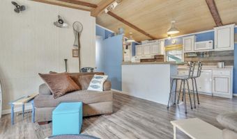 156 Linden Dr, Arnolds Park, IA 51360