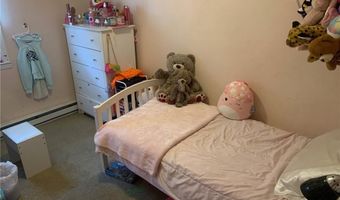 80 Phenix Ave, Cranston, RI 02920