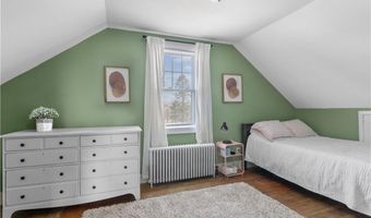 89 Sand Hill Cove Rd, Narragansett, RI 02882