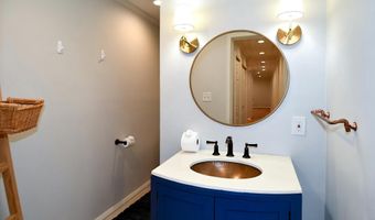 5301 WESTBARD Cir 419, Bethesda, MD 20816