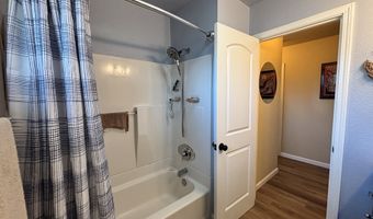537 ART St, Brookings, OR 97415