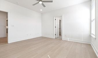 7004 Orange Ave, Bentonville, AR 72713