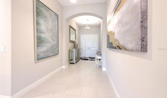 7401 PARADISO Dr, Apollo Beach, FL 33572