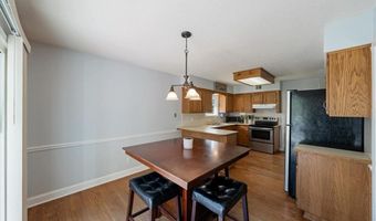 15629 Klamm St, Basehor, KS 66007