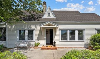 145 Bay Ave, Apalachicola, FL 32320