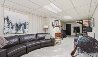 1155 Romayne Dr, Akron, OH 44313