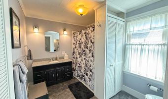 221 Birch St, Bangor, ME 04401