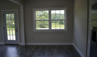 1002 Robins Ln, Blue Springs, MS 38826