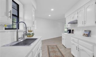 831 W Hackberry Ave, Alamo, TX 78516