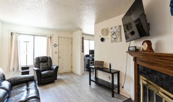 944 Sunburst Ln, Altoona, IA 50009