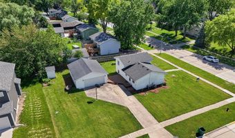 201 22nd Ave SW, Altoona, IA 50009