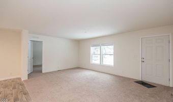 61071 Chuckanut Dr, Bend, OR 97702