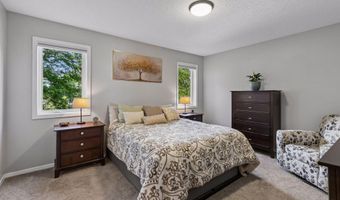 12904 Essex Way, Apple Valley, MN 55124
