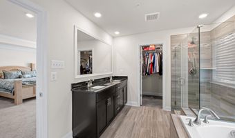 944 BENTGRASS Dr, Aberdeen, MD 21001