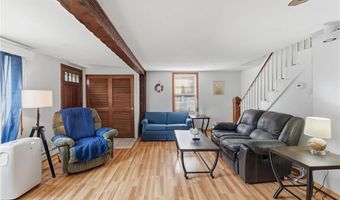34 Platt St, Bristol, RI 02809