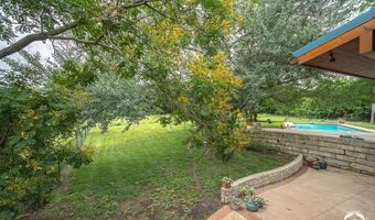 364 E 1600 Rd, Baldwin City, KS 66006