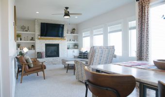 3338 9th Ave SW, Altoona, IA 50009