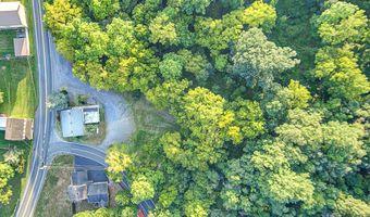 2165 STATE St, Alburtis, PA 18011