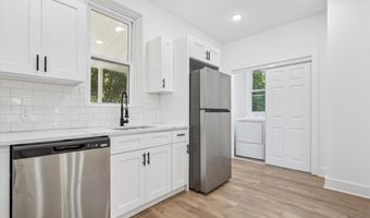 236 E BUTLER Ave 1ST FLOOR, Ambler, PA 19002