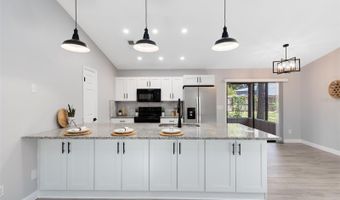 965 WINDSONG Cir, Apopka, FL 32703