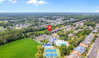 180 Sylvan Lake Blvd, Bayville, NJ 08721