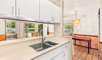 287 Mananai Pl 48A, Honolulu, HI 96818