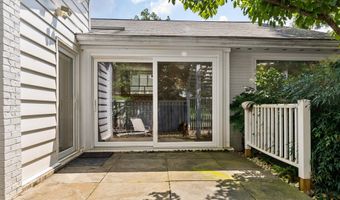 4929 JAMESTOWN Rd, Bethesda, MD 20816