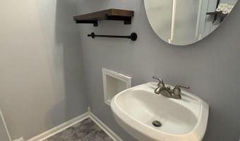303 Melwood Dr, Amory, MS 38821