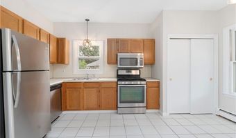 91 Warren Ave, Cranston, RI 02920