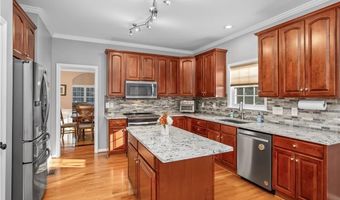 200 Scottsdale Dr, Advance, NC 27006