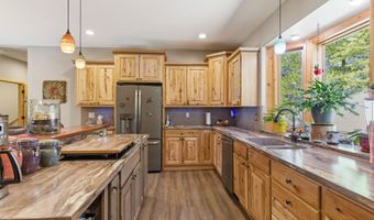 1029 Sun Valley Dr, Careywood, ID 83809