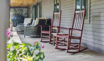 463 North Rd, Barnard, VT 05032
