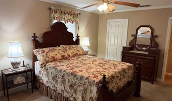 154 Perry Ln, Atmore, AL 36502