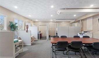 150 Burnside St, Cranston, RI 02910