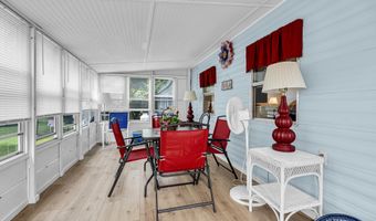 114 Redwood Dr, Barnegat, NJ 08005
